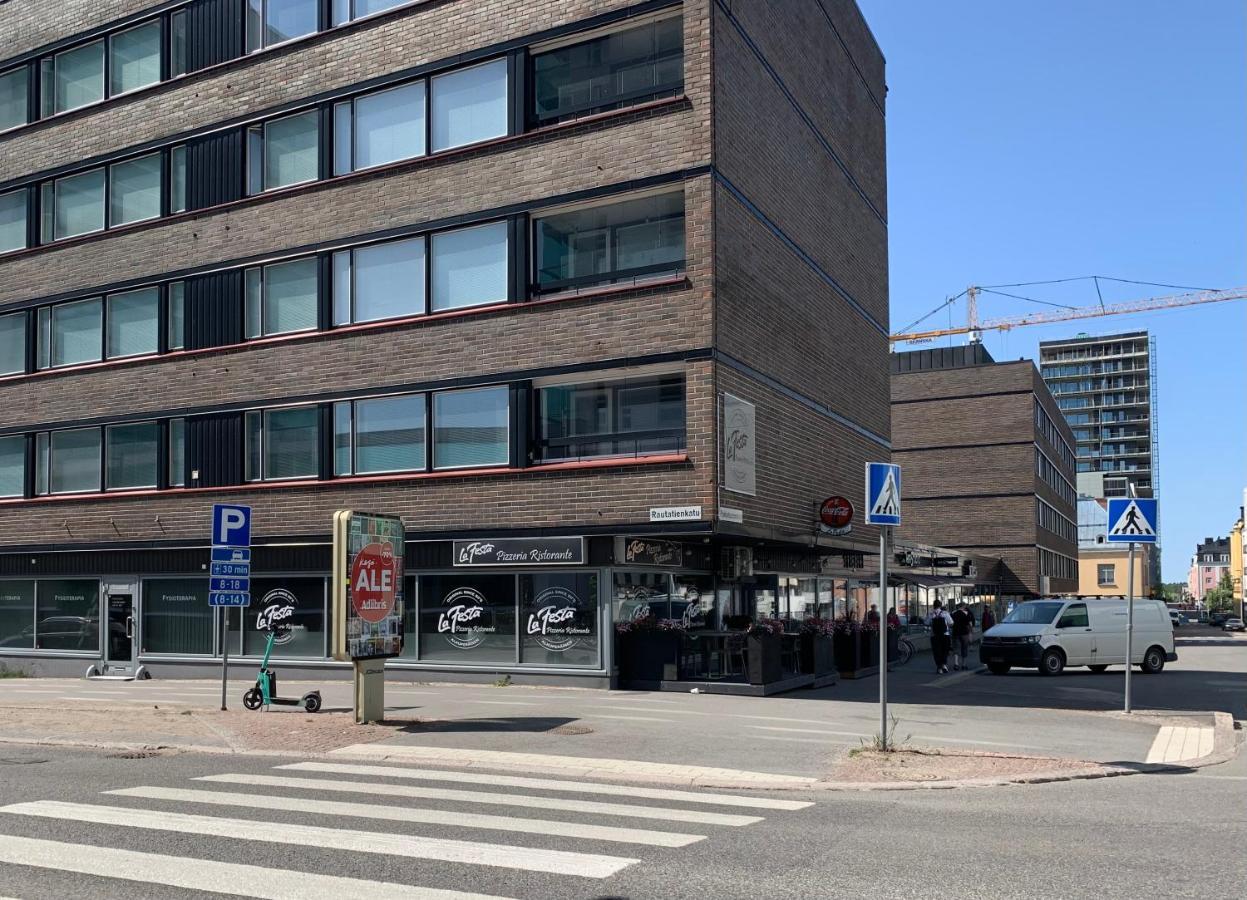 Starhomes Double Lux 7 Oulu Bagian luar foto